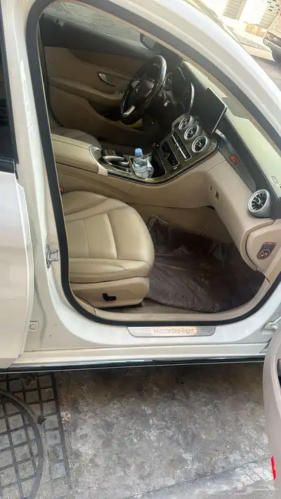 مرسيدس c200 نظيف 4