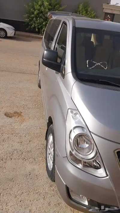 باص H1 هوانداي 2018 نظيف 1