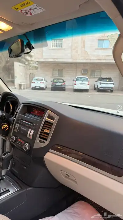 جيب ميتشوبيشي باجيرو 7
