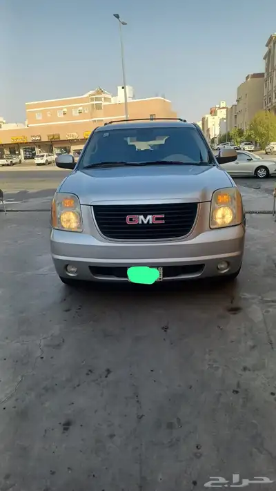 جي ام سي يوكن XL 1