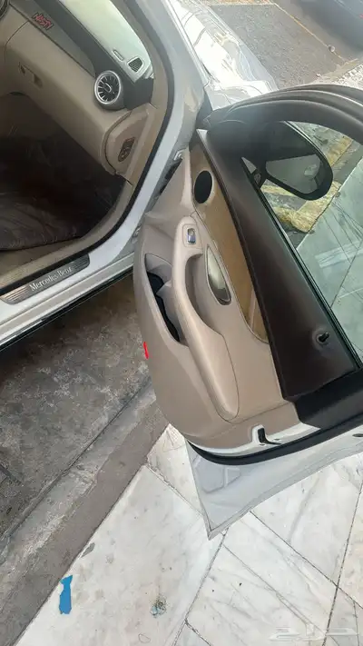 مرسيدس c200 نظيف 8
