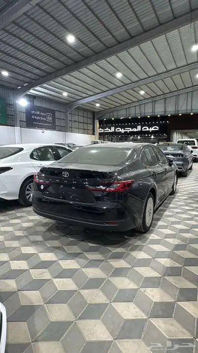 كامري 2025 LE بنزين عبداللطيف جميل السعر 124 ألف اقل سعر 1