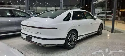 ازيرا 2025 كاليجرافي فل وعلان 187.990بالضريبة تظليل مجاني 5