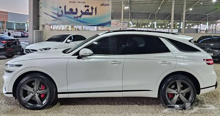 جينسيس GV70..2023 7