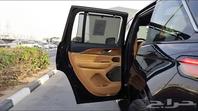 2025 جيب جراند شيروكي ساميت خليجي اصفار ضمان الوكيل 39