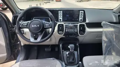 عروضنا حصريه كيا سونيت نص فل2023 القيادة لللسيارات 8