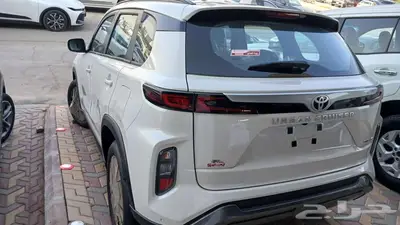تايوتا اوربان كرورز 2025 GL ستاندر أبيض 4
