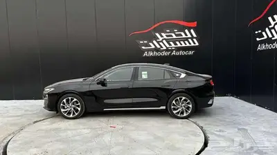 فورد تورس تيتانيوم 2025 لدى الخضر للسيارات 2