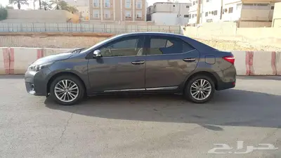 كورولا 2015 - 77 الف كم - وكاله 10