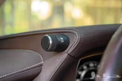 لكزس LS500 2020 17