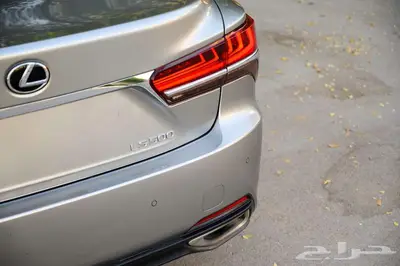 لكزس LS500 2020 9