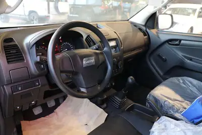 ايسوزو ديماكس غمارتين دبل لدي RPM 2025 كاش - تقسيط 6