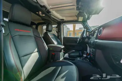 جيب جلاديتور V8 2020 ابيض امريكي ممشي قليل 9
