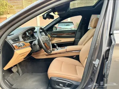 للبيع BMW 740 Li مخزن 2013 نظيف جدا ممشى 112 10