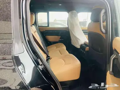 لاند روفر ديفندر 4 سلندر فل كامل 2025 بطاقه جمركيه بالتقسيط 8