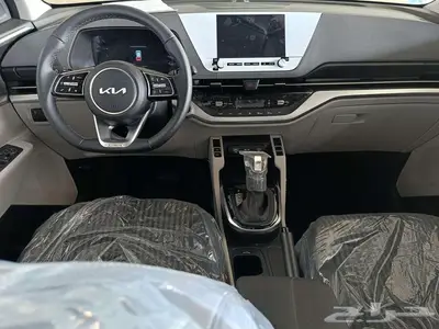 كيا كارينز نص فل 2025 قسط يبداء من 1059 ريال 3