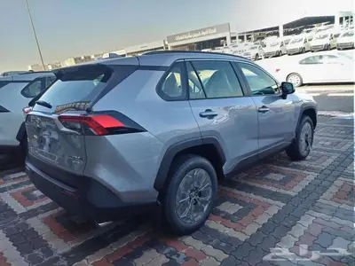 تويوتا راف فور 2025 XLE نص فل عبداللطيف جميل 17