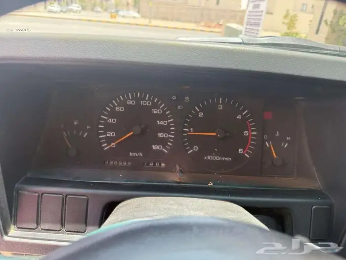 للبيع نيسان باترول ربع موديل 97 1