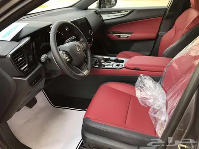 لكزس NX 350 AA 2025 رمادي داخلي احمر 6