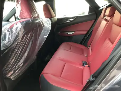 لكزس NX 350 AA 2025 رمادي داخلي احمر 5