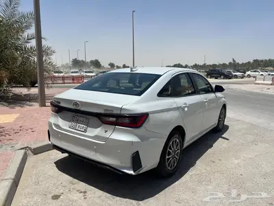 2023 تويوتا يارس 2