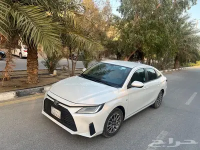2023 تويوتا يارس 8