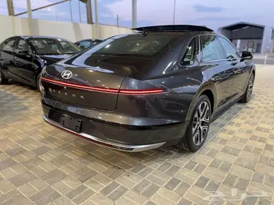 هيونداي ازيرا كلاسيك 2025 اللون رمادي لامع داخلي جملي 3