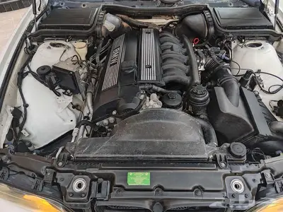 BMW 528 8