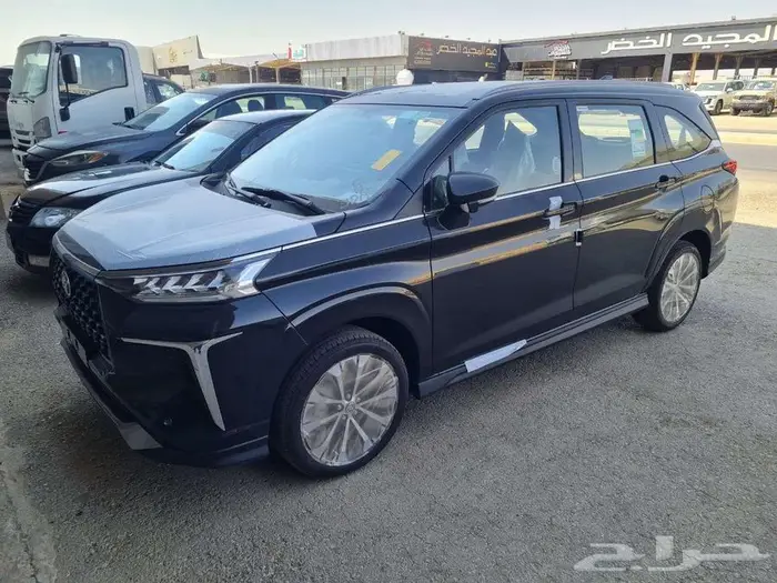 تويوتا فيلوز GLX 2025 3
