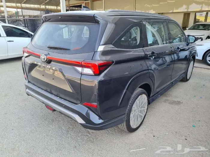 تويوتا فيلوز GLX 2025 0
