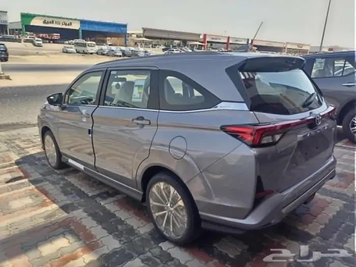 تويوتا فيلوز 2025 GLX عبداللطيف جميل 14