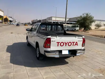 تويوتا هايلوكس GLX 2018 2