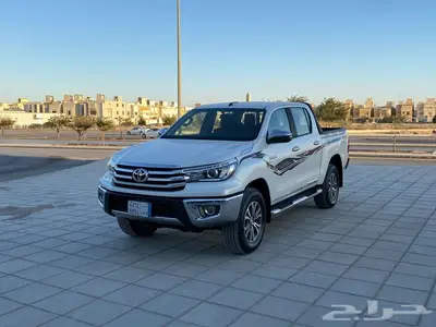 تويوتا هايلوكس فل كامل بنزين قير عادي 2020 7