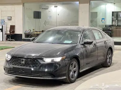 هوندا اكورد LX نص فل 2025 وستاندر 18
