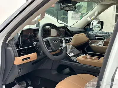 إنفينيتي QX80 2025 سينسوري - نص فل 38