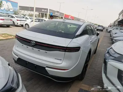 تويوتا كراون ماجيستا هايبرد موديل 2023 سعودي 6