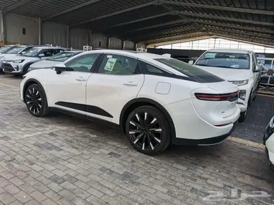 تويوتا كراون ماجيستا هايبرد موديل 2023 سعودي 4