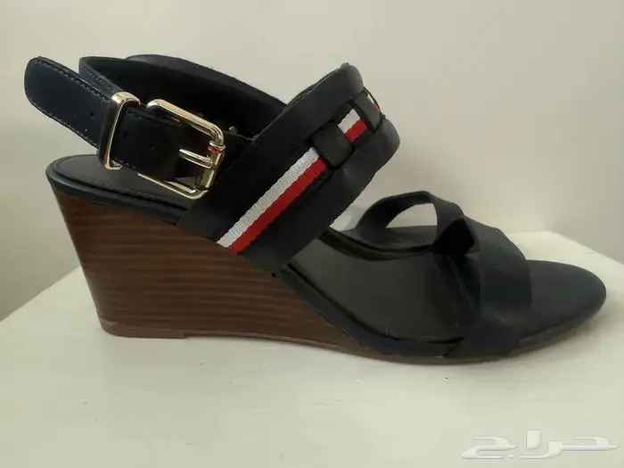 صندل ماركة Tommy Hilfiger 1