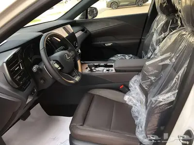 لكزس RX350 BB 2025 تيتانيوم داخلي بني -ابيض داخلي بني سعودي 22