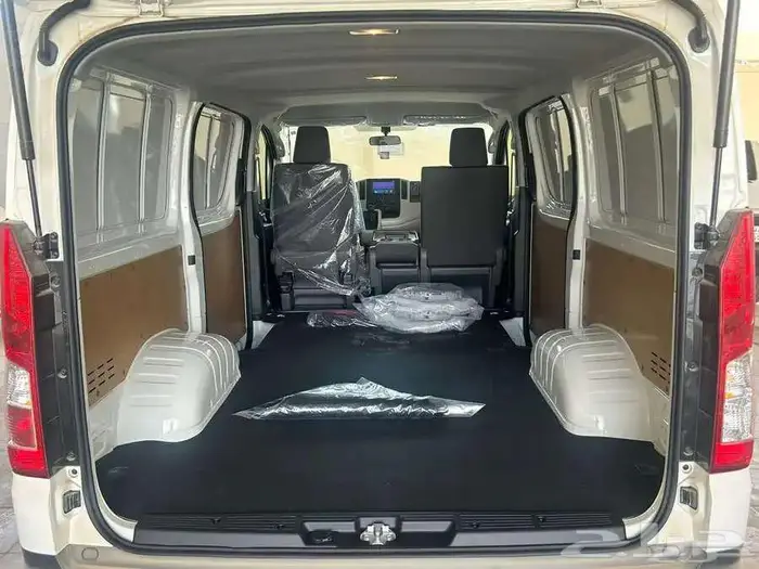 تويوتا هايس 2025 فان بضاعة   ديزل وبنزين 3