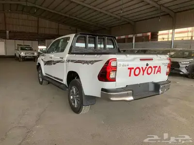 تويوتا -هايلوكس -S-GLX-2025فل كامل بنزين 2