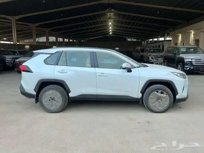 تويوتا راف فور XLE بنزين 2024 متاح اقساط و كاش 3