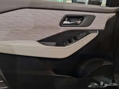 نيسان اكس تريل 2025 sv 15