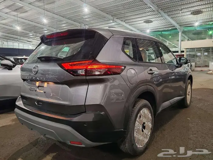 نيسان اكس تريل 2025 sv 5