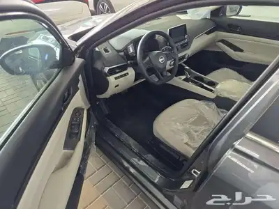 نيسان التيما استندر 2025 9