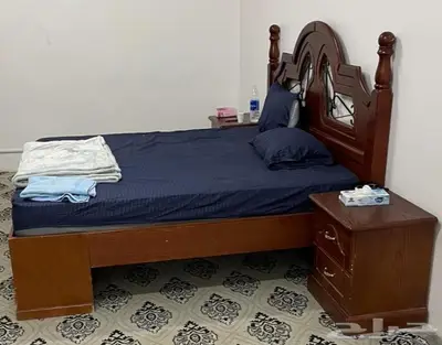 House hold items. tv  bedset   microwave   vacuum cleaner 3