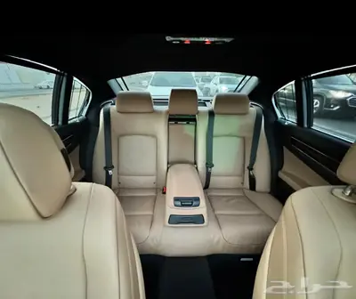 للبيع BMW 740 Li مخزن 2013 نظيف جدا ممشى 112 17