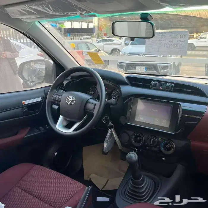 تويوتا هايلوكس 2025 3