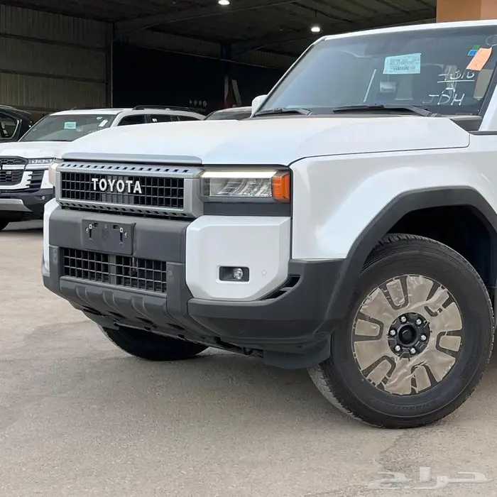 عرووض على البرادو TXL-1 2025 4