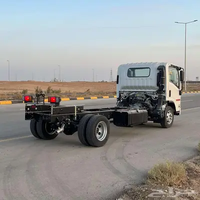 ايسوزو دينا 4 و 6 طن 2025 5